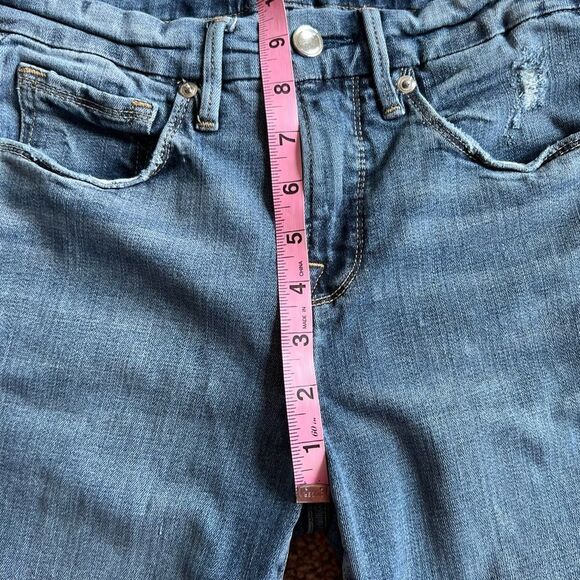 Good American Good Legs Distressed Crop Jeans - Picture 7 of 11